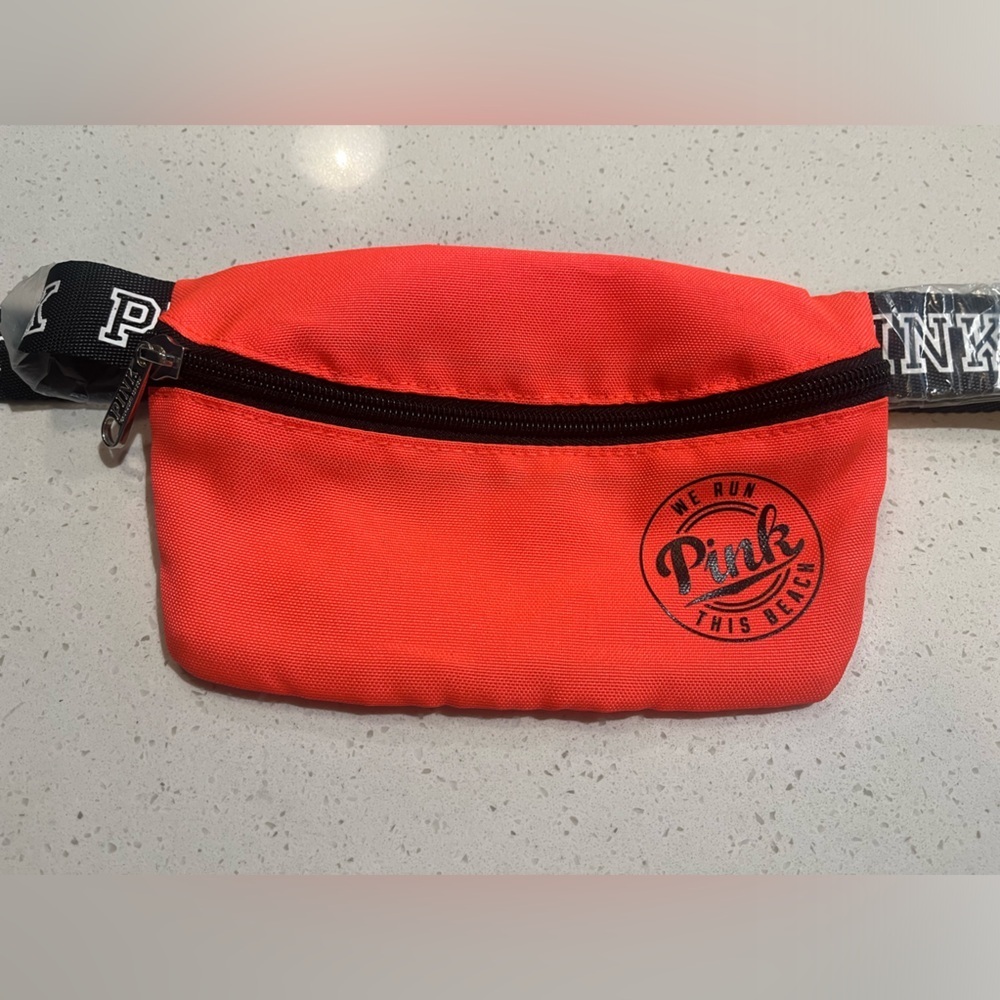 🆕 VS PINK | Belt Bag Fanny Pack Bright Orange Graphic Logo ‘We Run This Beach’ - Picture 3 of 4